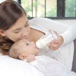 赤ちゃんにヤクルトはいつから？便秘に効果的！虫歯の心配は？