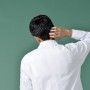 背伸びした時に背中や肩甲骨がつる原因！治し方や痛みの対処法は？